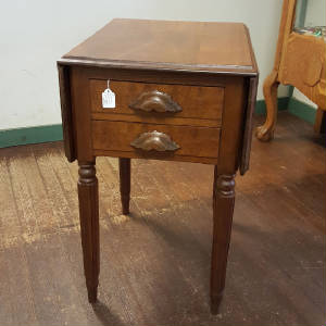 WALNUT SIDE TABLE