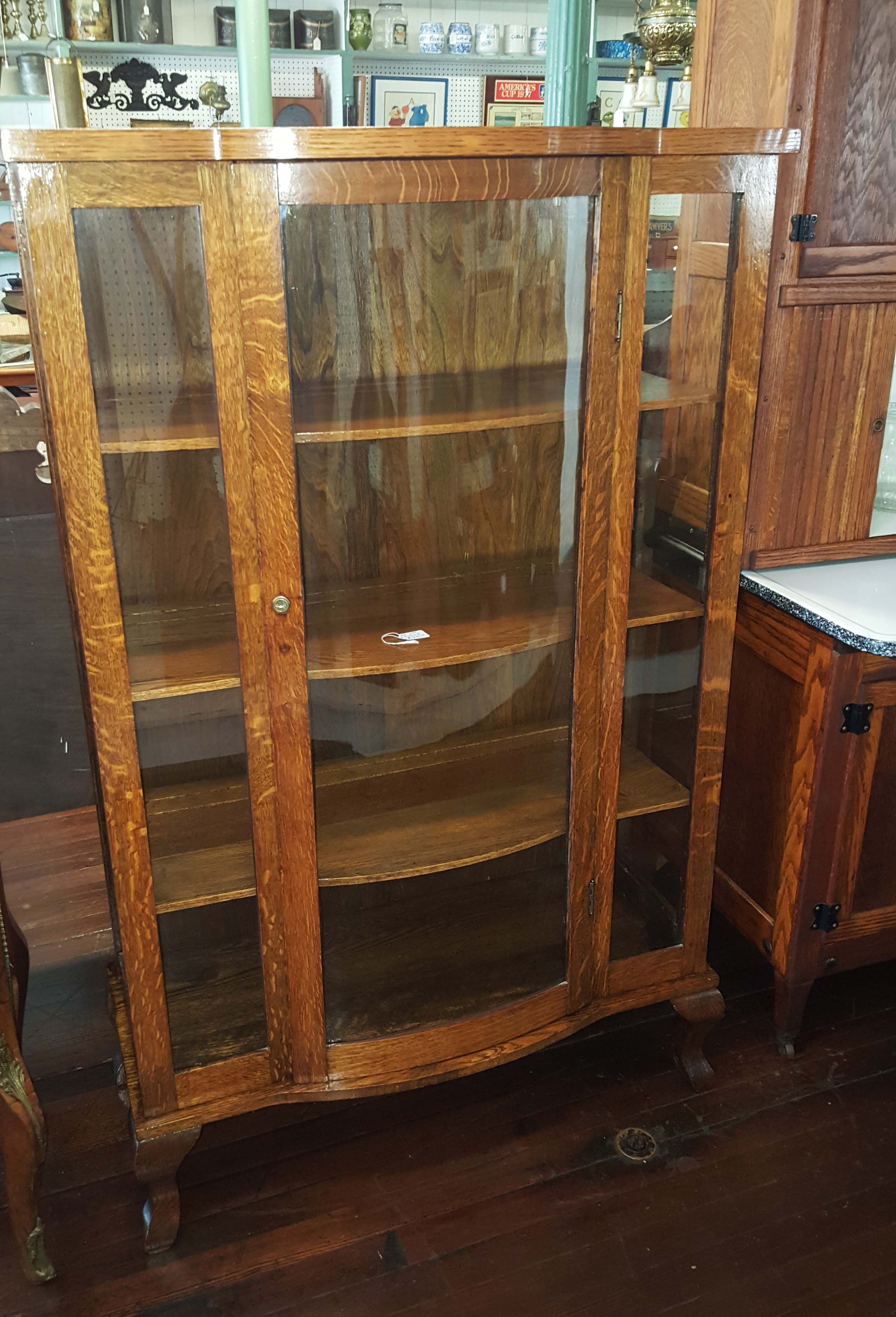 ANTIQUE OAK CABINET