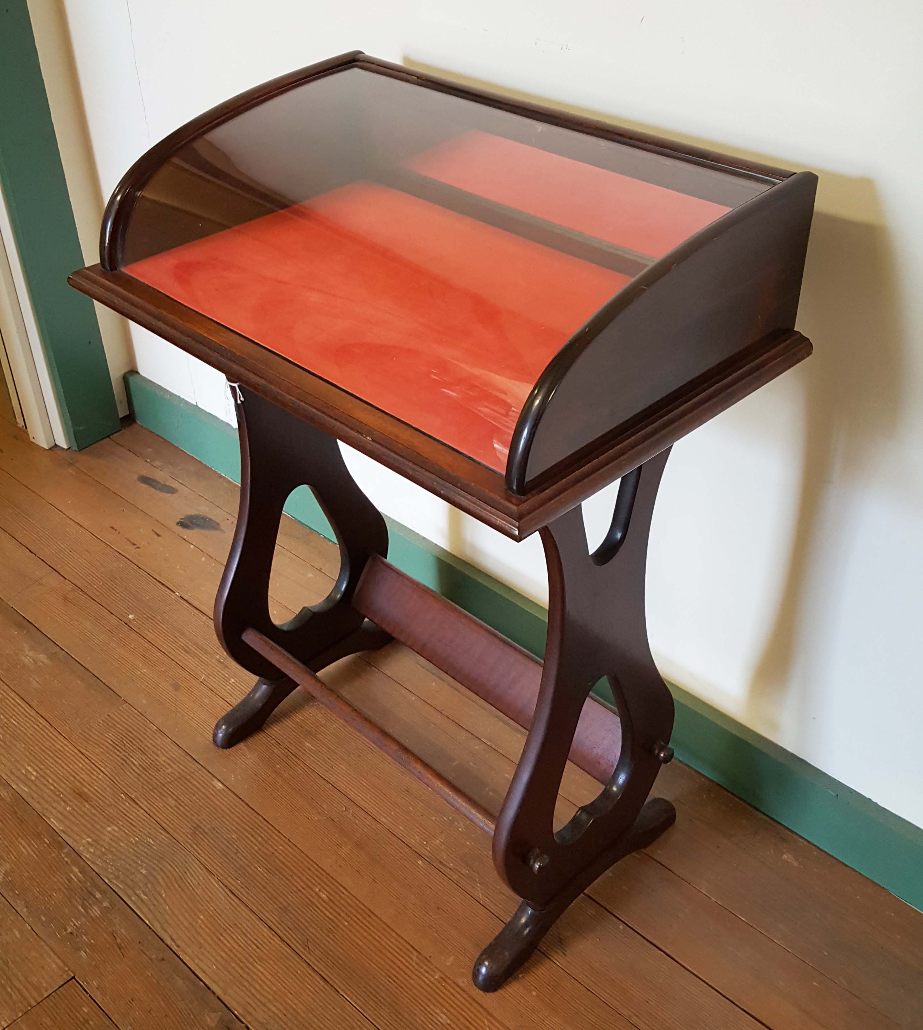 MAHOGANY DISPLAY STAND