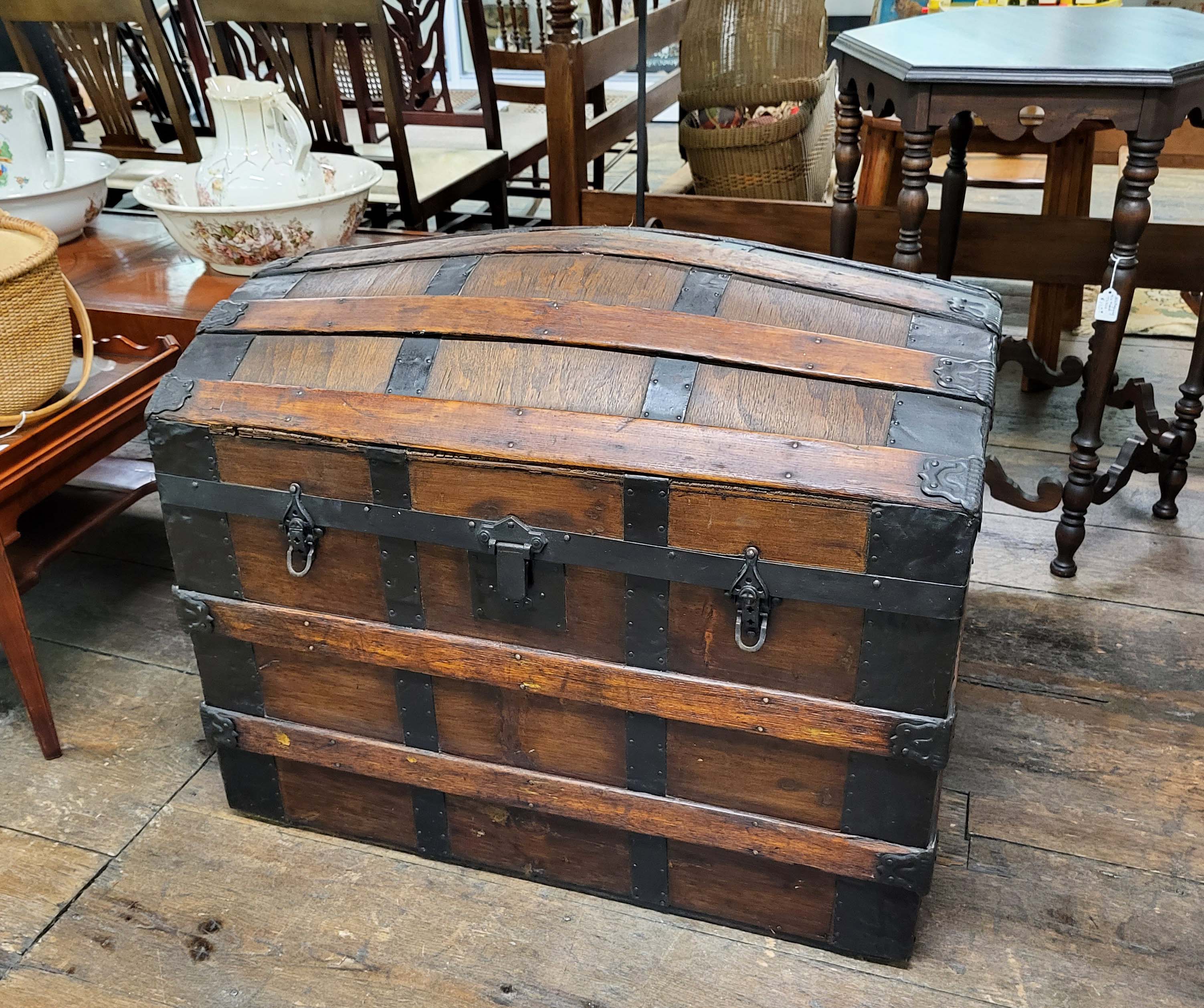 DOME TOP STEAMER TRUNK