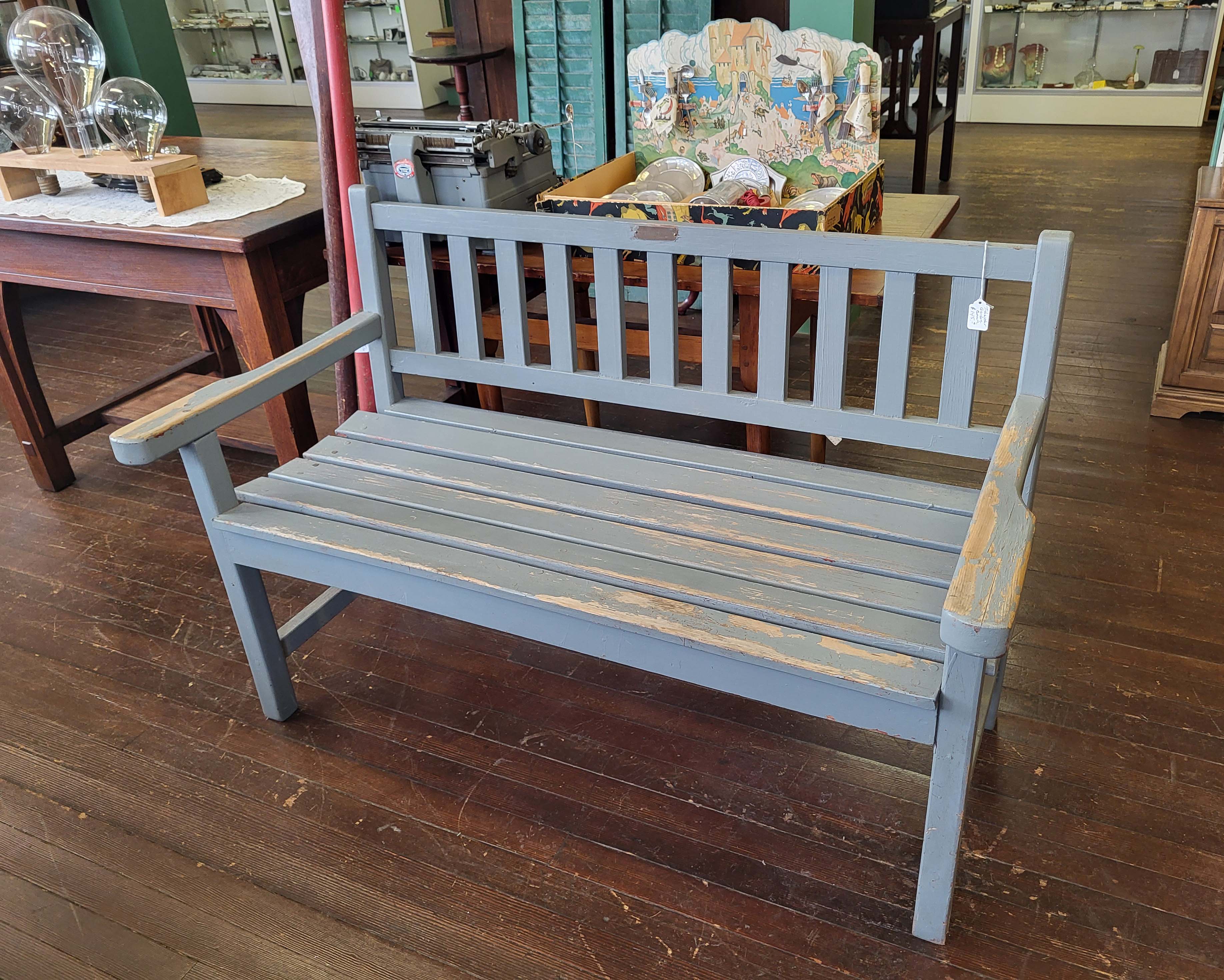 GARDEN BENCH