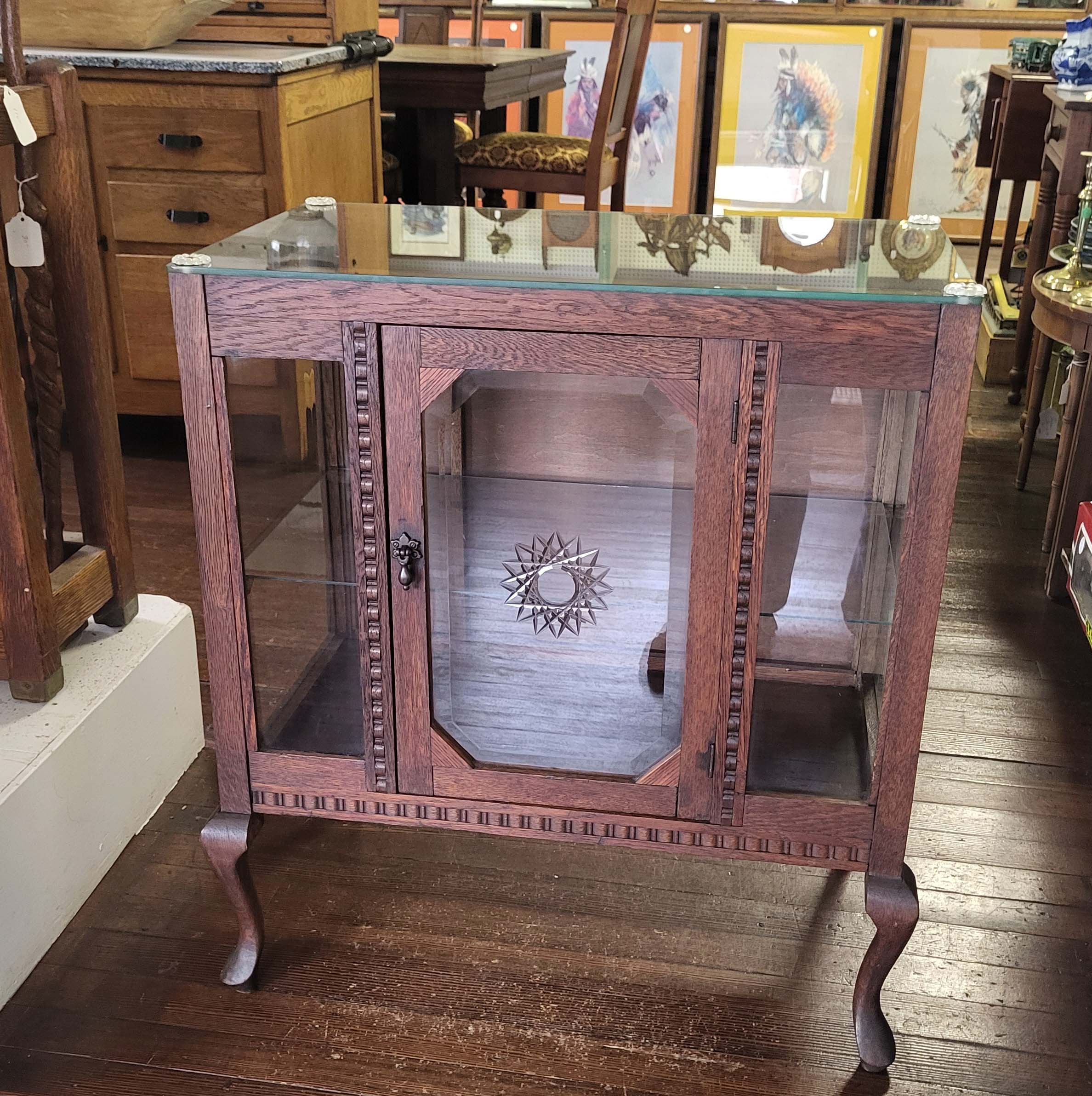 GLASS TOP CABINET
