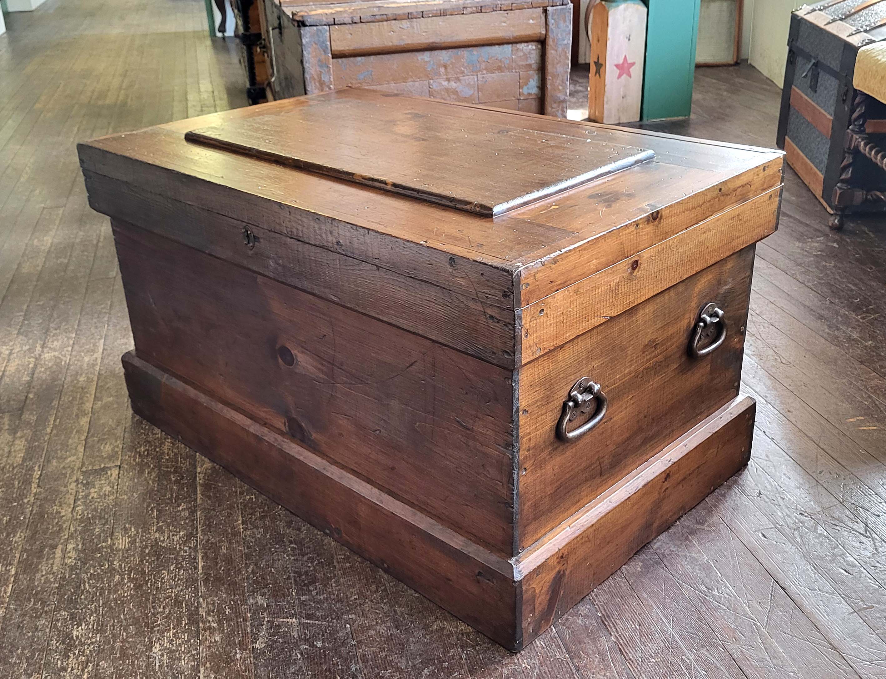 MASTER CARPENTERS CHEST