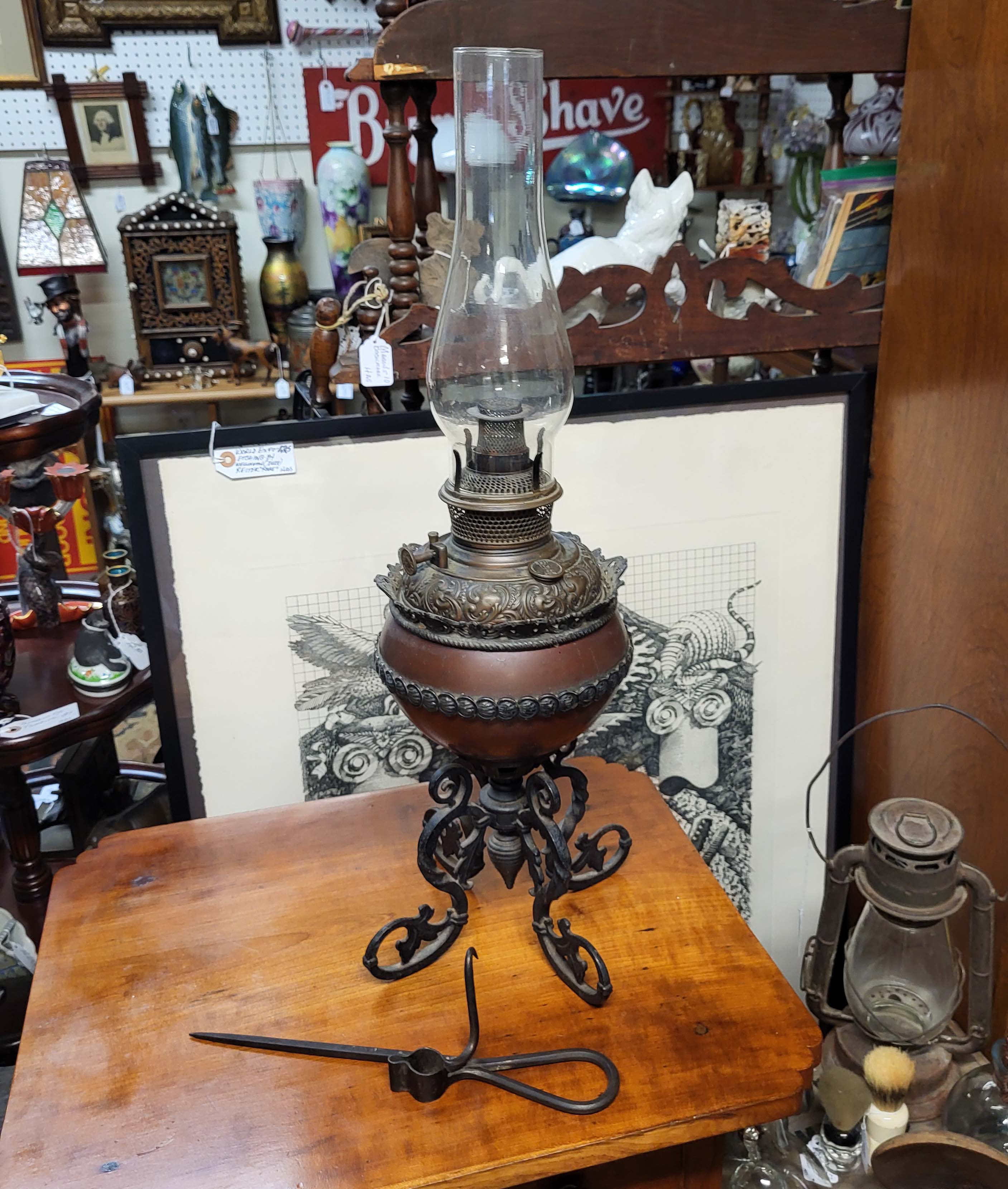 BRADLEY HUBBARD OIL LAMP