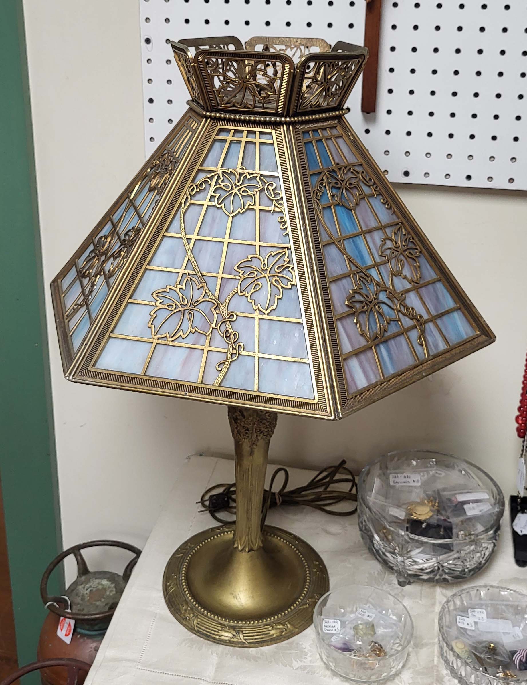 ART NOUVEAU SLAG GLASS LAMP