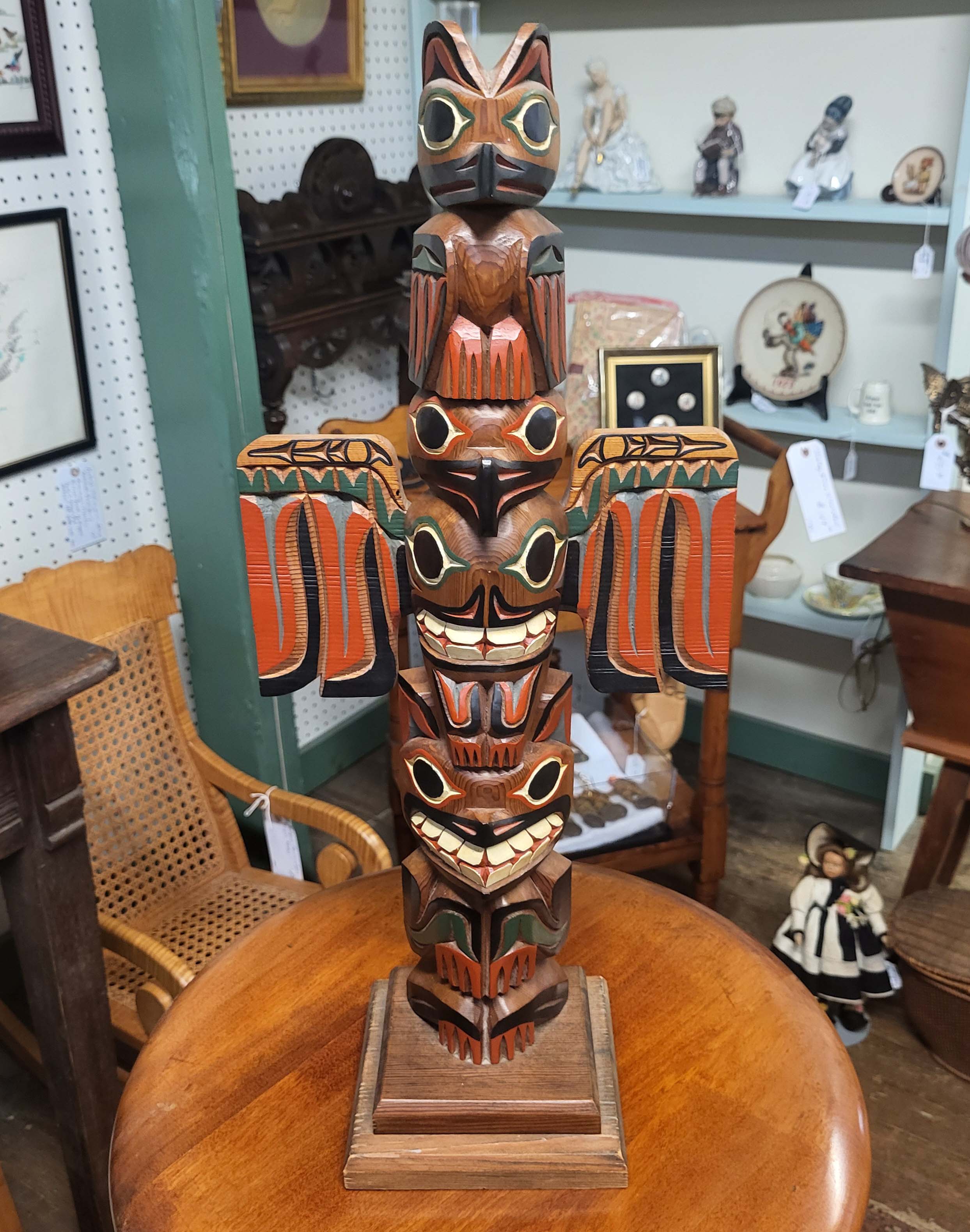 VINTAGE PACIFIC NORTHWEST TOTEM POLE