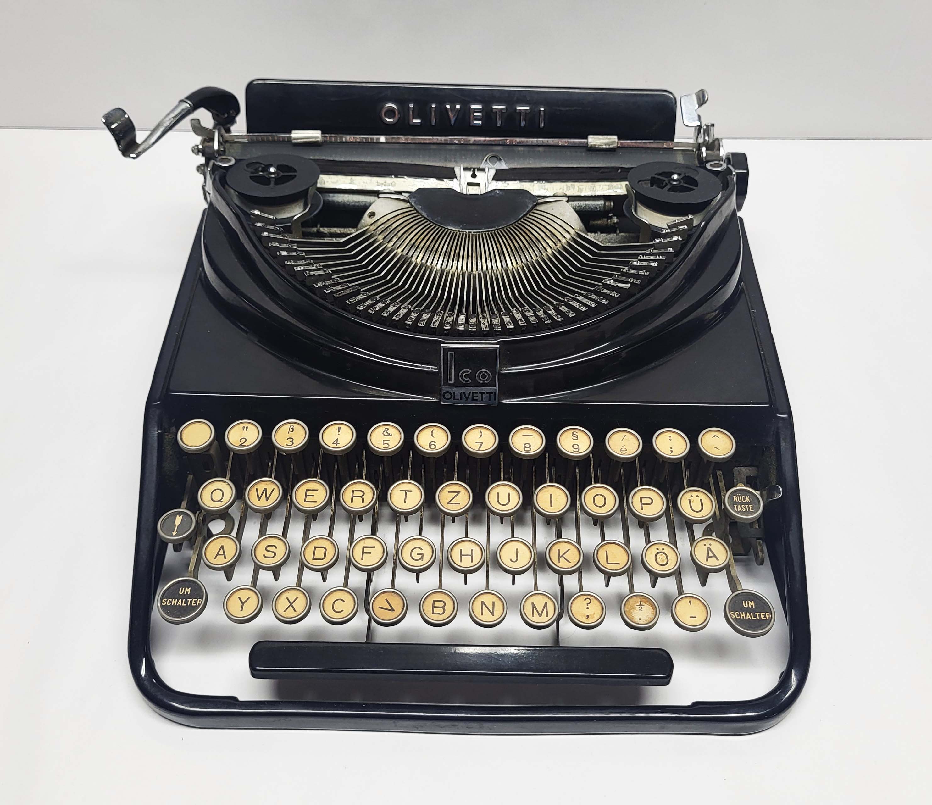 OLIVETTI TYPEWRITER